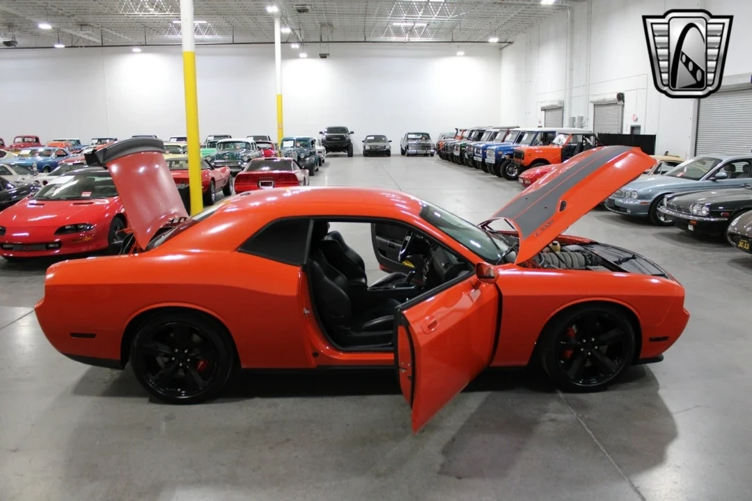 2009 Dodge Challenger SRT8 & 392 3rd Gen - Image 11 of 12