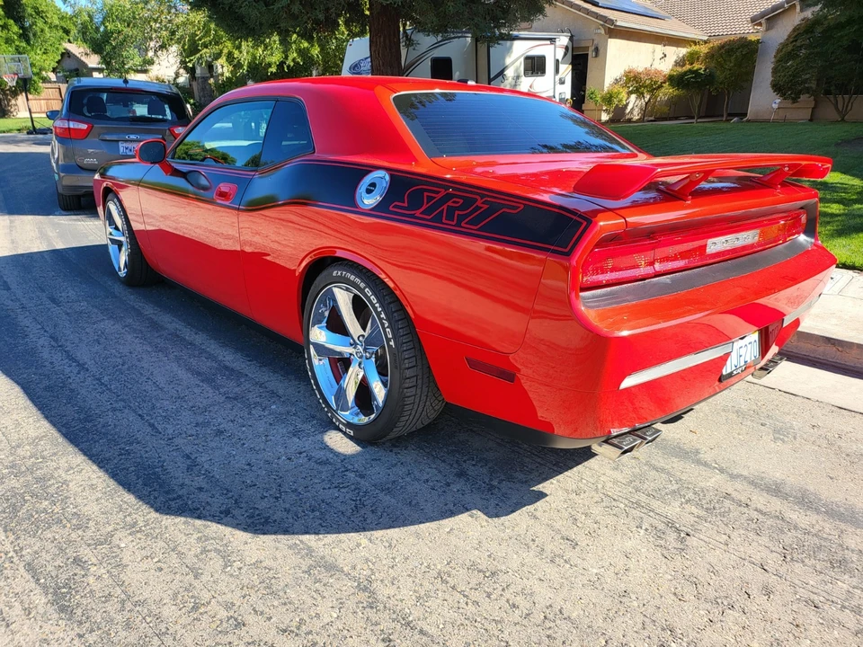 2009 Dodge Challenger SRT8 & 392 3rd Gen - Image 9 of 15