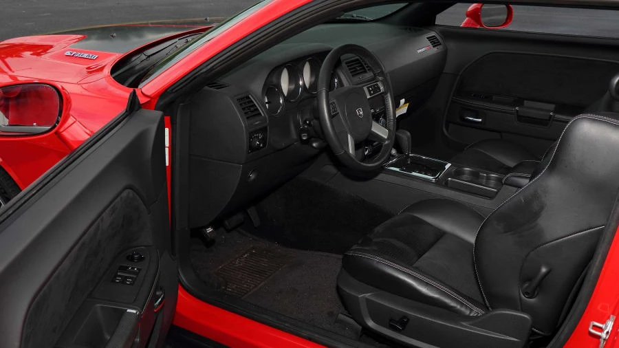 2009 Dodge Challenger SRT8 & 392 3rd Gen - Image 4 of 28