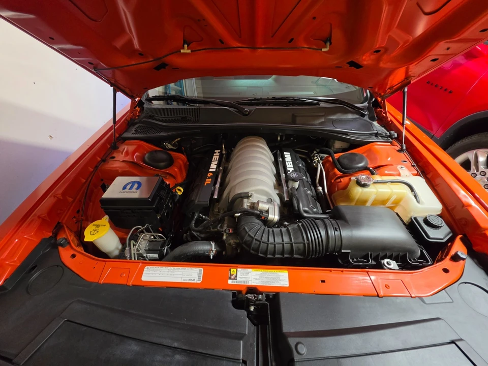 2009 Dodge Challenger SRT8 & 392 3rd Gen - Image 10 of 20
