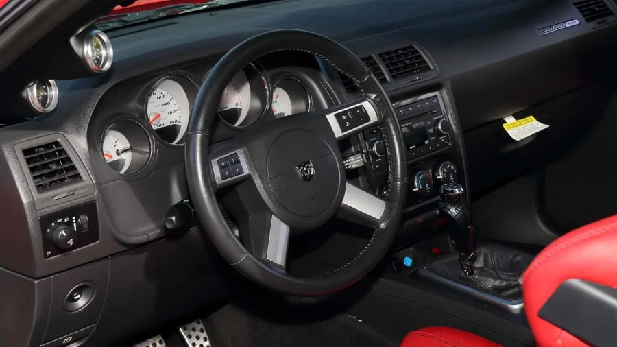 2009 Dodge Challenger SRT8 & 392 3rd Gen - Image 9 of 31