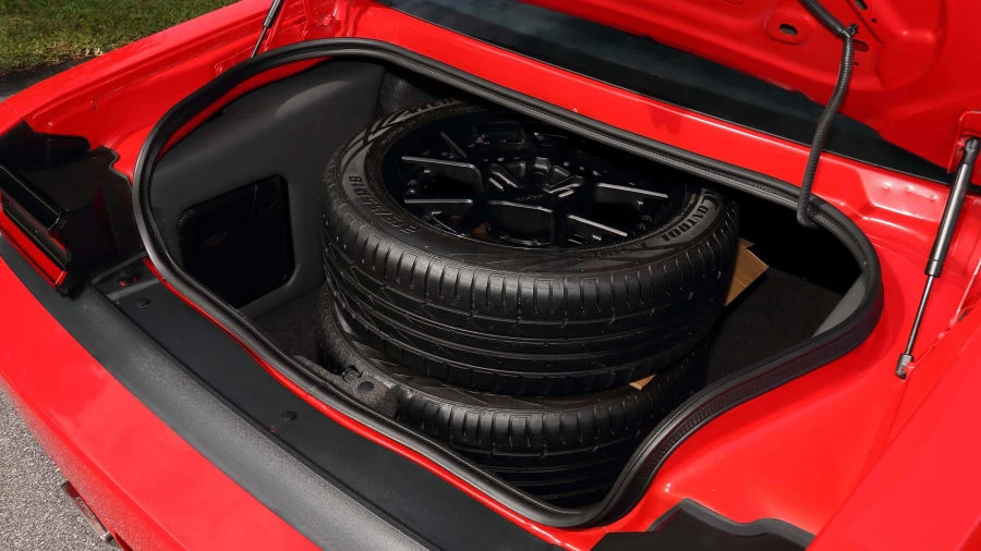2009 Dodge Challenger SRT8 & 392 3rd Gen - Image 19 of 31