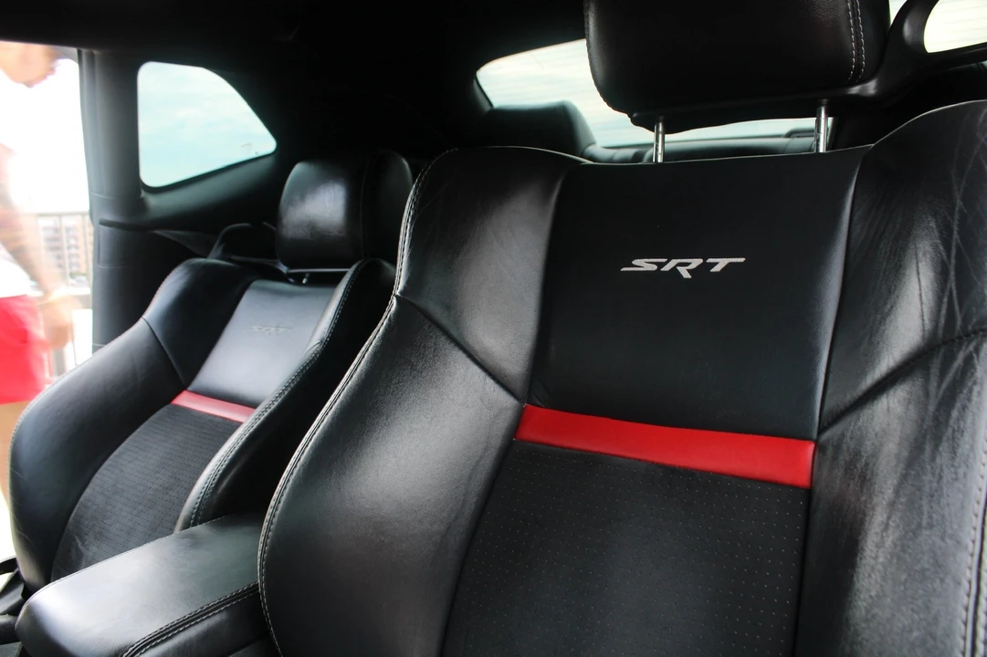 2009 Dodge Challenger SRT8 & 392 3rd Gen - Image 9 of 31