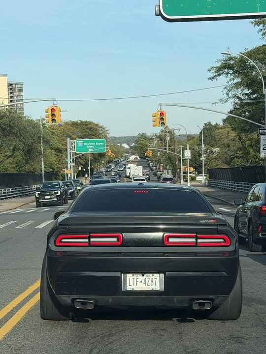 2009 Dodge Challenger SRT8 & 392 3rd Gen - Image 8 of 10