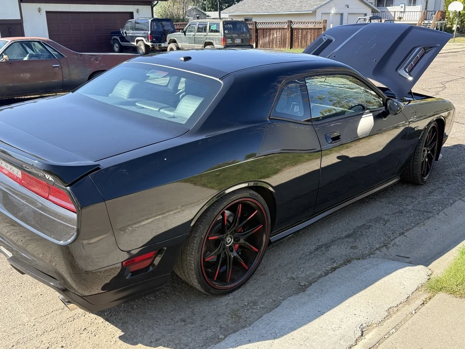 2009 Dodge Challenger SRT8 & 392 3rd Gen - Image 7 of 21