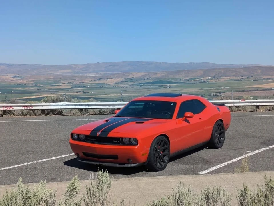 2009 Dodge Challenger SRT8 & 392 3rd Gen - Image 4 of 12