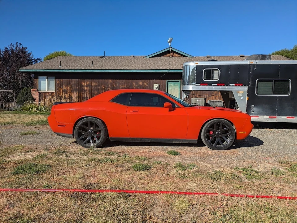 2009 Dodge Challenger SRT8 & 392 3rd Gen - Image 10 of 12