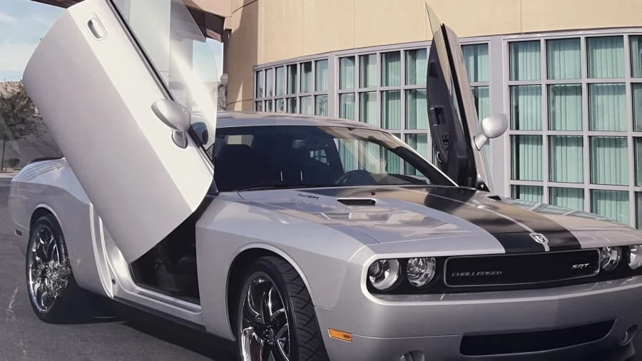 2009 Dodge Challenger SRT8 & 392 3rd Gen - Image 2 of 9