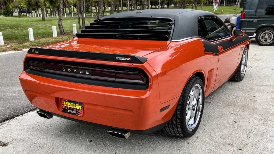 2009 Dodge Challenger SRT8 & 392 3rd Gen - Image 3 of 12