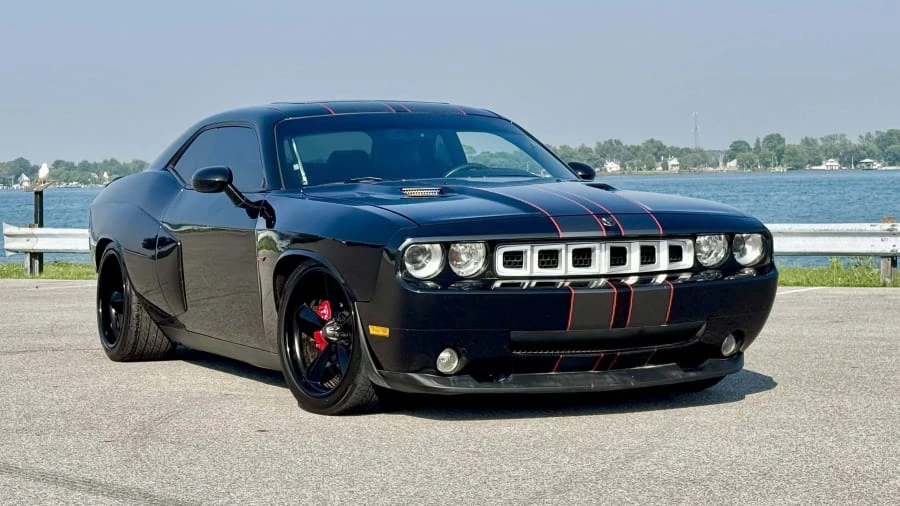 2009 Dodge Challenger SRT8 & 392 3rd Gen - Image 6 of 25