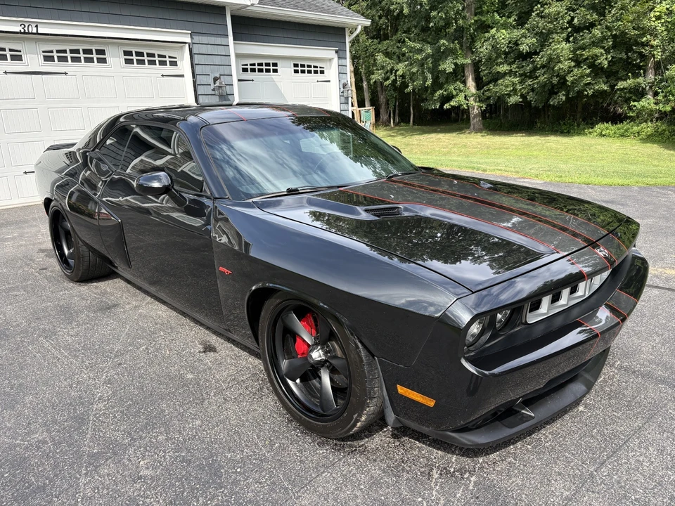 2009 Dodge Challenger SRT8 & 392 3rd Gen - Image 3 of 31