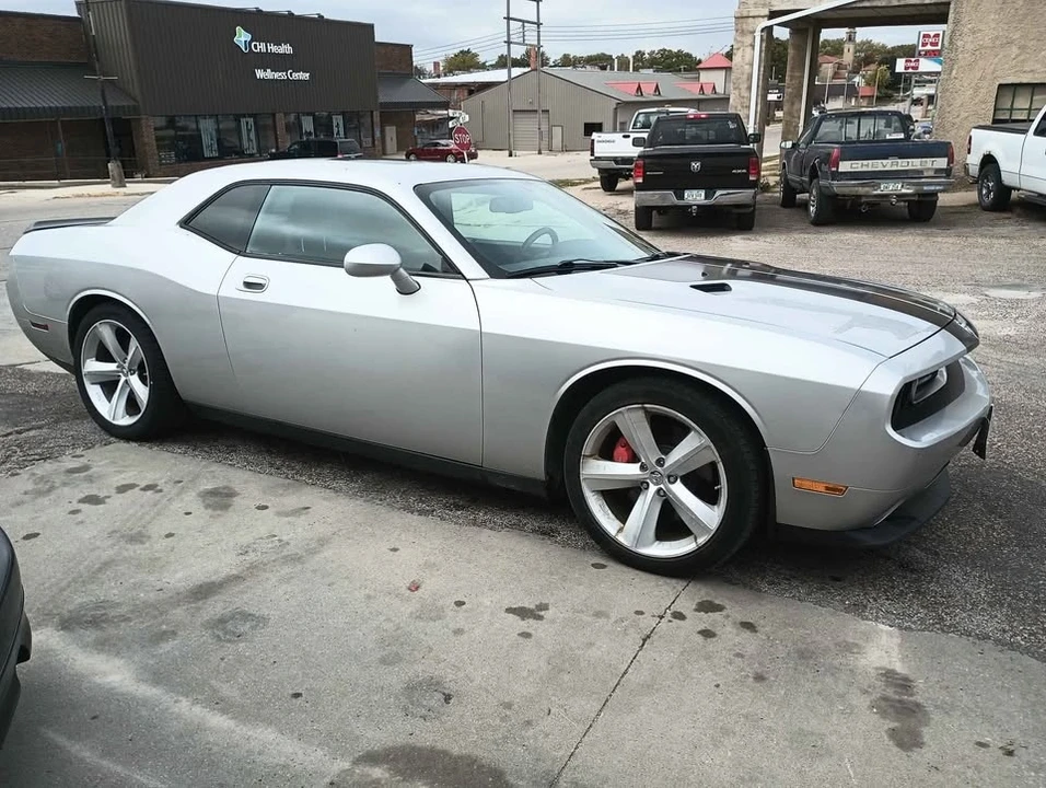 2009 Dodge Challenger SRT8 & 392 3rd Gen - Image 4 of 5