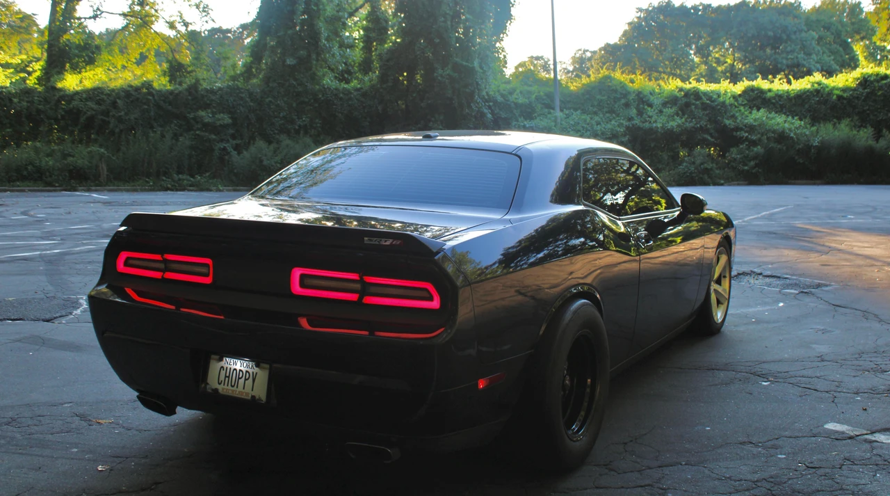 2009 Dodge Challenger SRT8 & 392 3rd Gen - Image 16 of 31