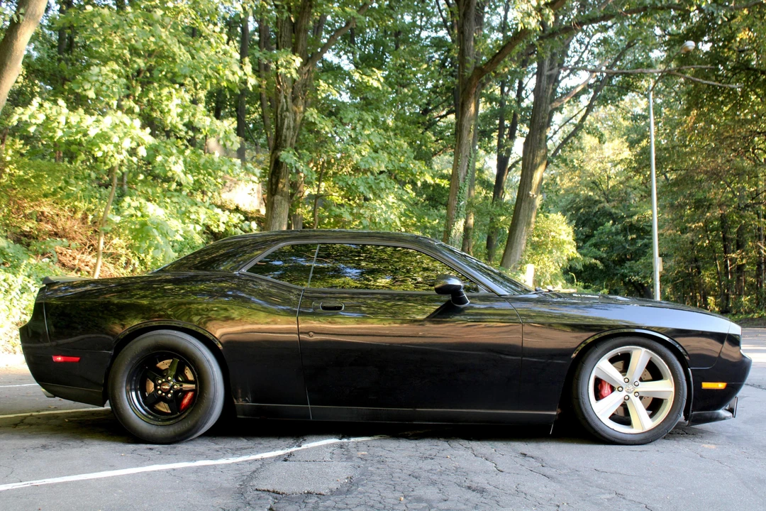 2009 Dodge Challenger SRT8 & 392 3rd Gen - Image 3 of 31