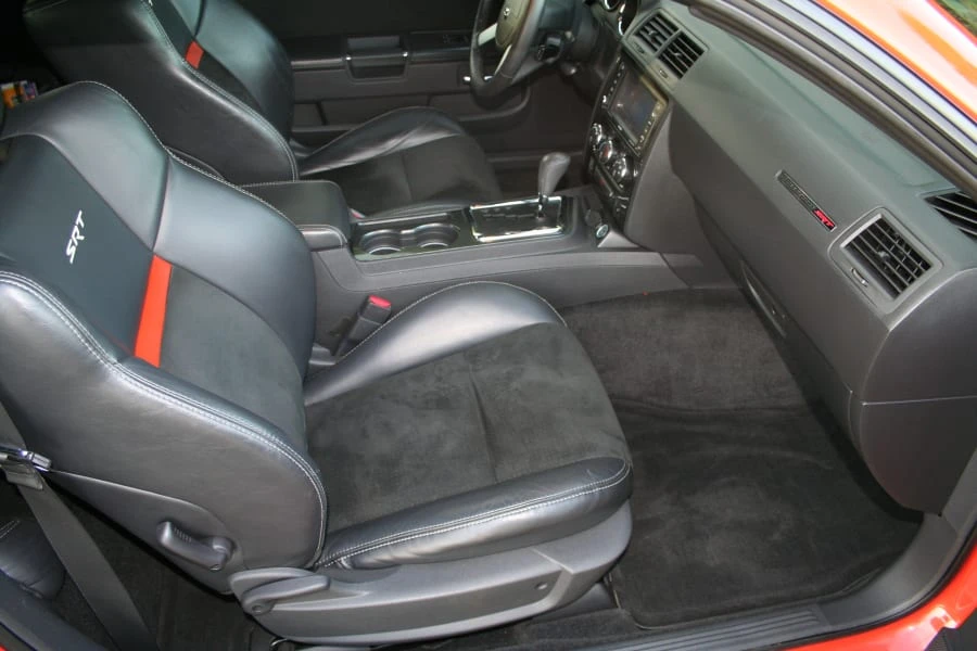 2009 Dodge Challenger SRT8 & 392 3rd Gen - Image 5 of 12