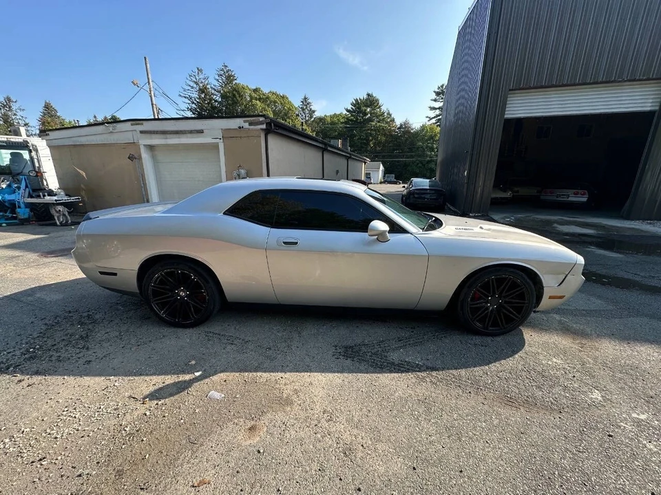 2009 Dodge Challenger SRT8 & 392 3rd Gen - Image 4 of 21