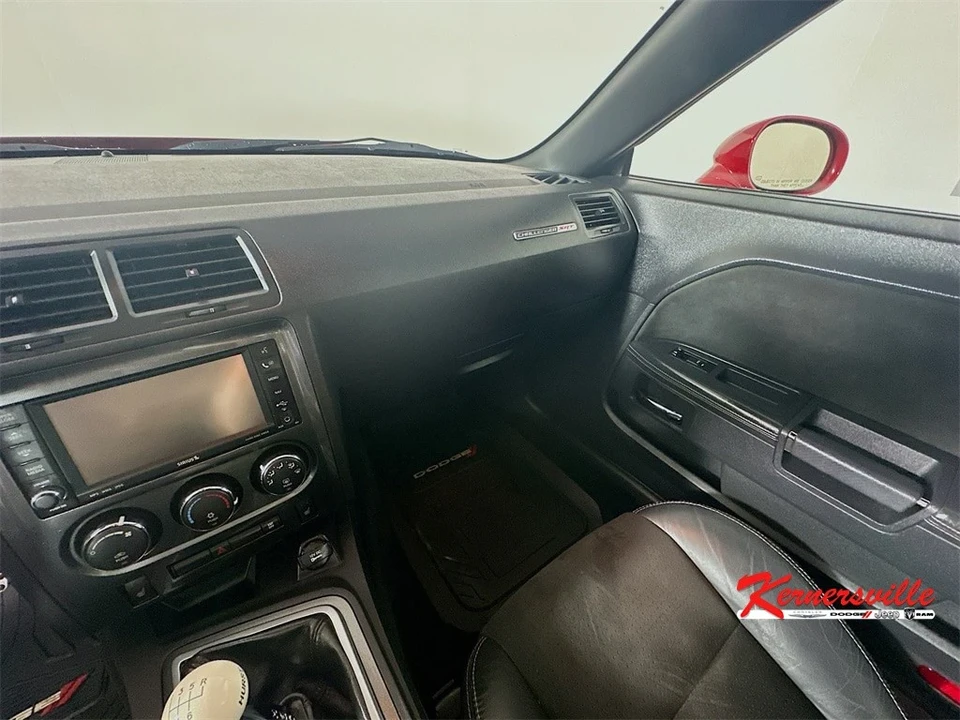 2009 Dodge Challenger SRT8 & 392 3rd Gen - Image 11 of 21