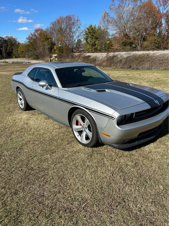 2009 Dodge Challenger SRT8 & 392 3rd Gen - Image 4 of 4