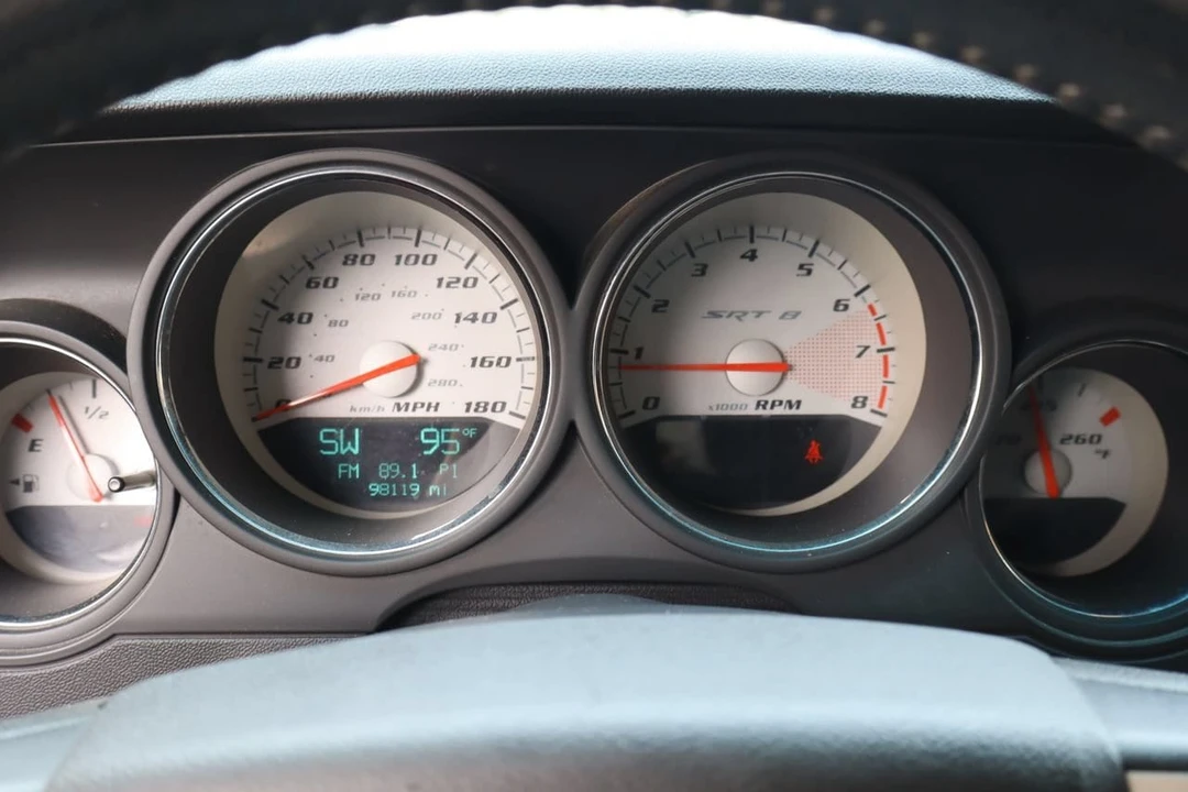 2009 Dodge Challenger SRT8 & 392 3rd Gen - Image 9 of 31
