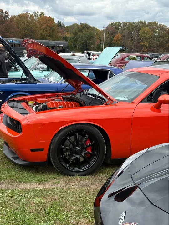 2009 Dodge Challenger SRT8 & 392 3rd Gen - Image 3 of 10