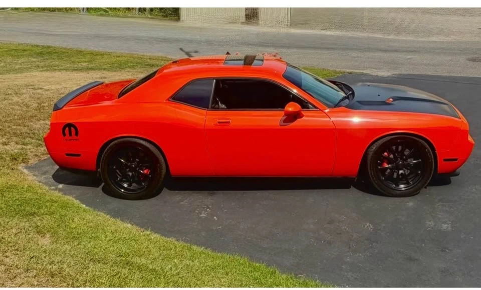 2009 Dodge Challenger SRT8 & 392 3rd Gen - Image 2 of 10