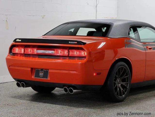 2009 Dodge Challenger SRT8 & 392 3rd Gen - Image 9 of 31