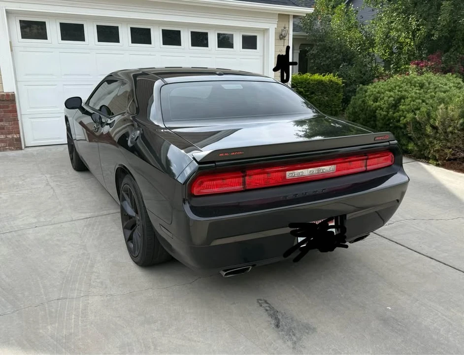 2009 Dodge Challenger SRT8 & 392 3rd Gen - Image 3 of 19