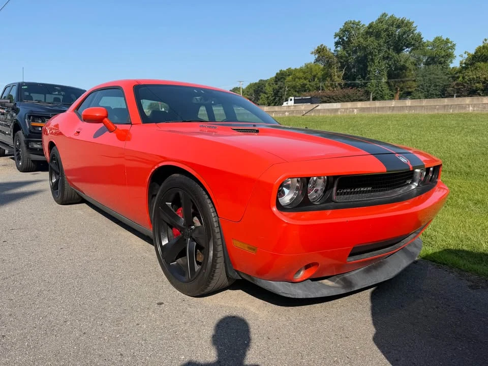 2009 Dodge Challenger SRT8 & 392 3rd Gen - Image 2 of 18