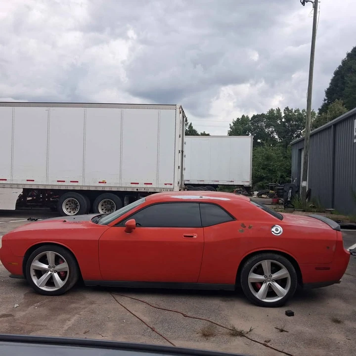 2009 Dodge Challenger SRT8 & 392 3rd Gen - Image 8 of 16