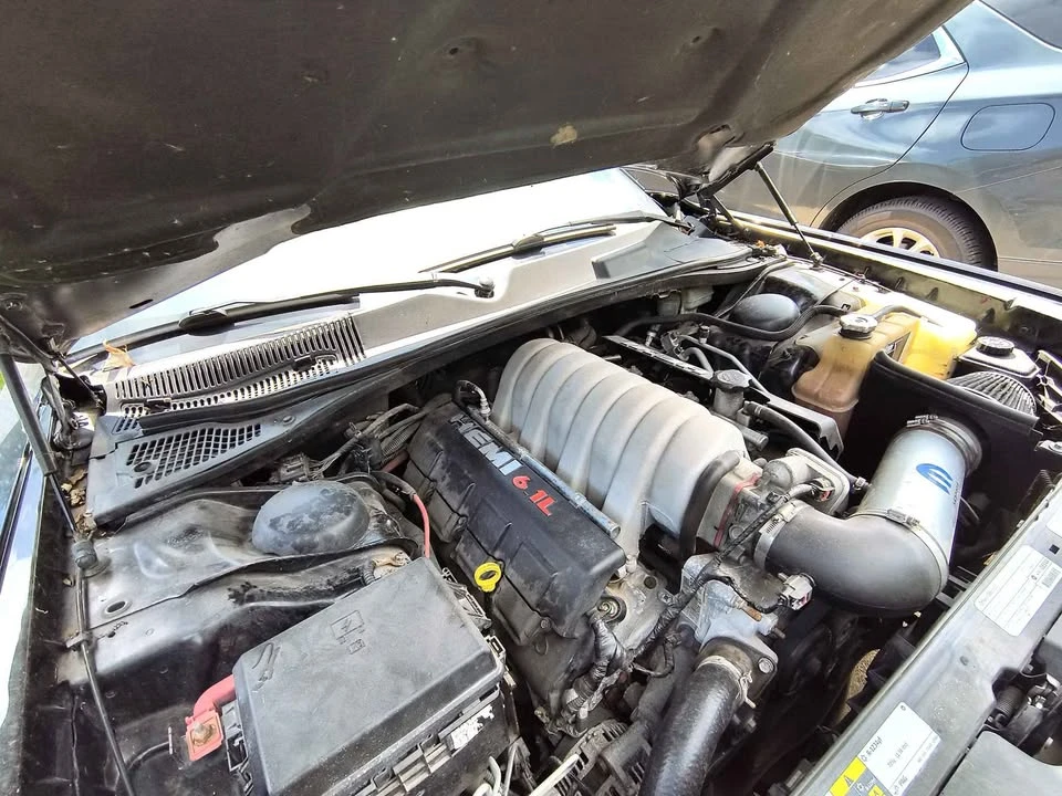 2009 Dodge Challenger SRT8 & 392 3rd Gen - Image 6 of 13