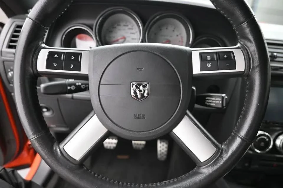 2009 Dodge Challenger SRT8 & 392 3rd Gen - Image 10 of 15
