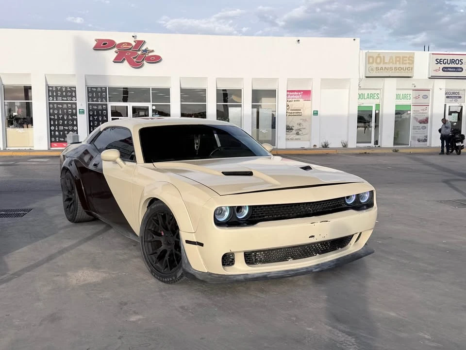 2009 Dodge Challenger SRT8 & 392 3rd Gen - Image 10 of 11