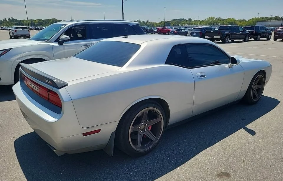 2009 Dodge Challenger SRT8 & 392 3rd Gen - Image 4 of 8