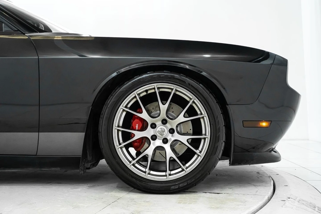 2009 Dodge Challenger SRT8 & 392 3rd Gen - Image 16 of 31