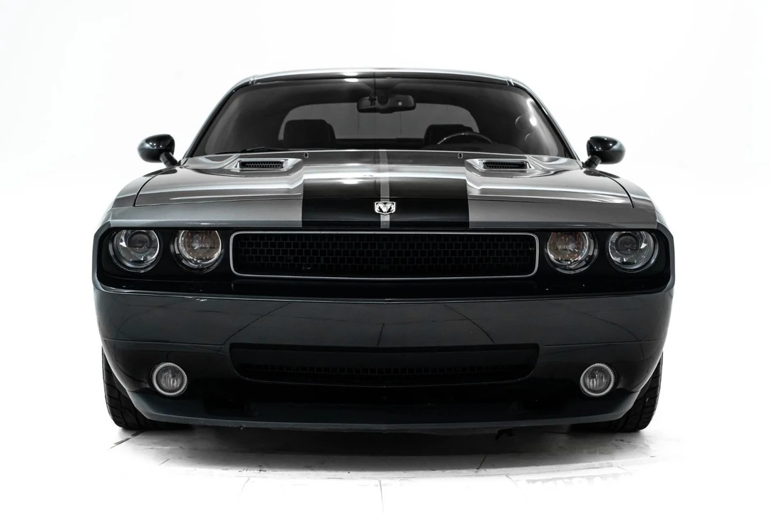 2009 Dodge Challenger SRT8 & 392 3rd Gen - Image 9 of 31