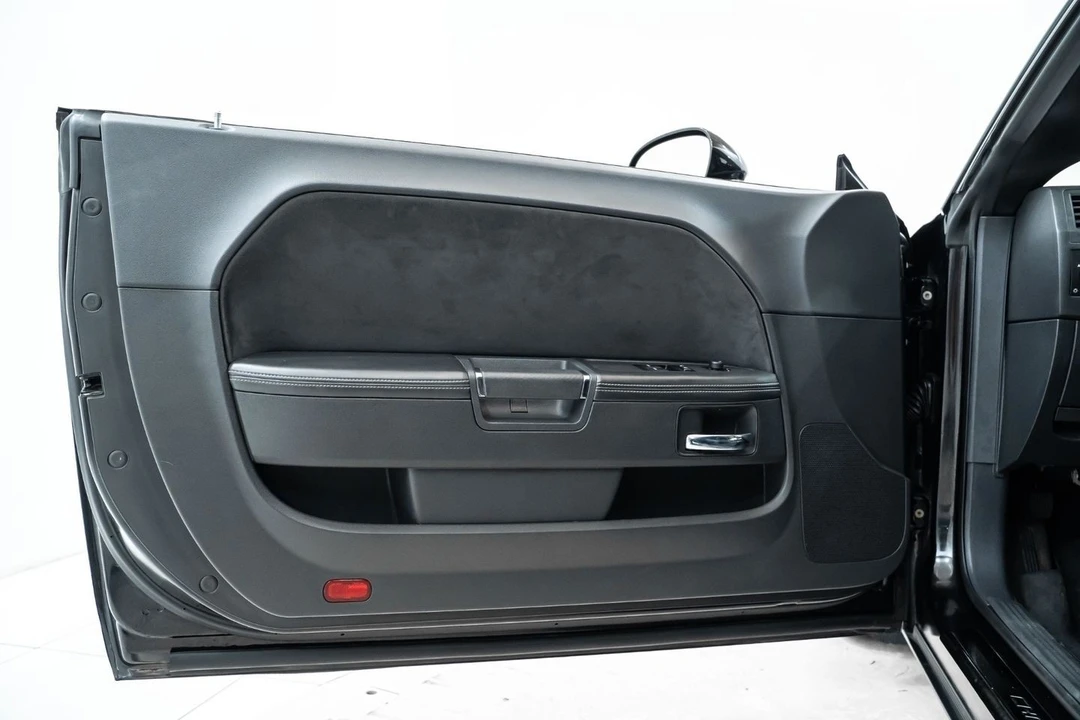 2009 Dodge Challenger SRT8 & 392 3rd Gen - Image 19 of 31