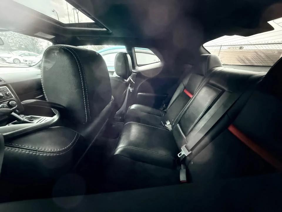 2009 Dodge Challenger - Image 5 of 7