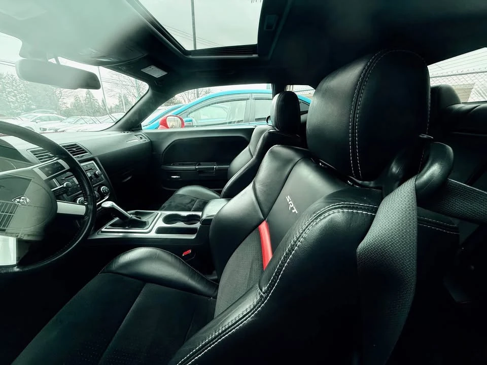 2009 Dodge Challenger - Image 4 of 7