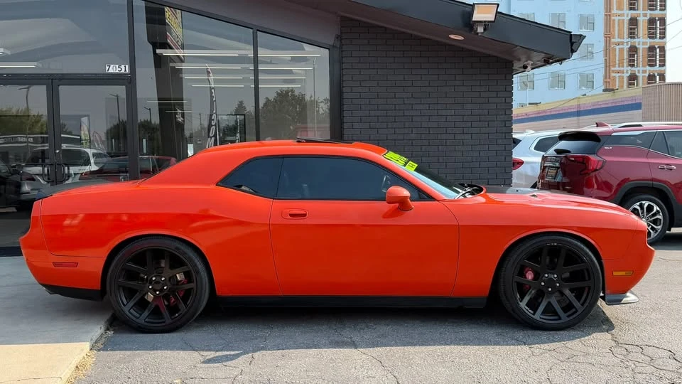 2009 Dodge Challenger SRT8 & 392 3rd Gen - Image 3 of 17