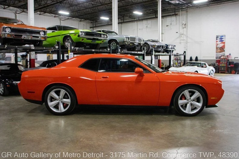 2009 Dodge Challenger SRT8 & 392 3rd Gen - Image 8 of 20