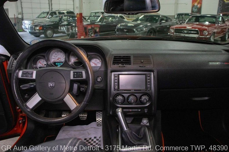 2009 Dodge Challenger SRT8 & 392 3rd Gen - Image 16 of 20