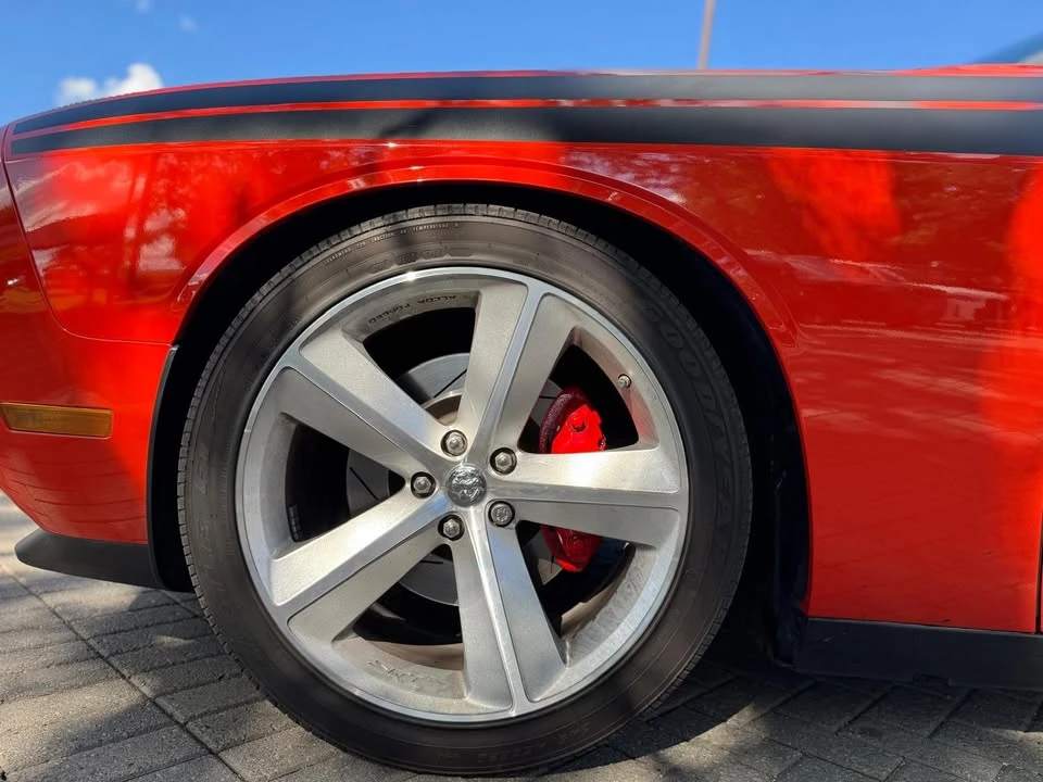 2009 Dodge Challenger SRT8 & 392 3rd Gen - Image 9 of 19