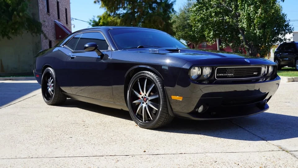 2009 Dodge Challenger SRT8 & 392 3rd Gen - Image 4 of 16