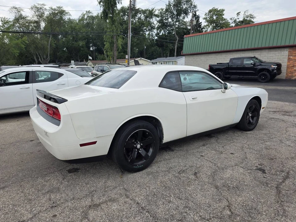 2009 Dodge Challenger 3rd Gen - Image 3 of 9