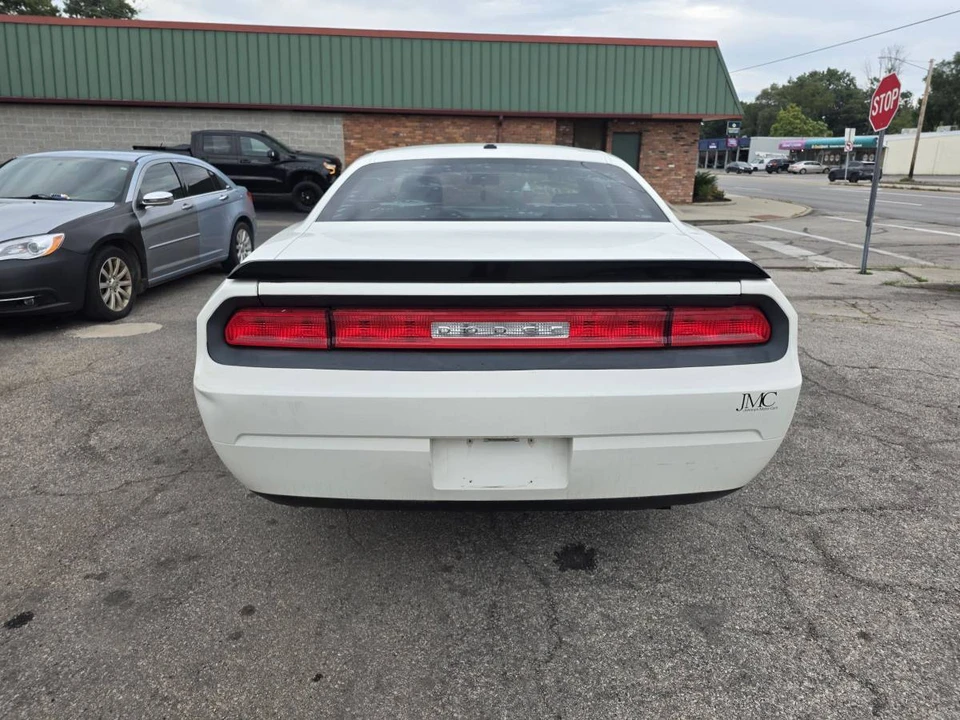 2009 Dodge Challenger 3rd Gen - Image 4 of 9