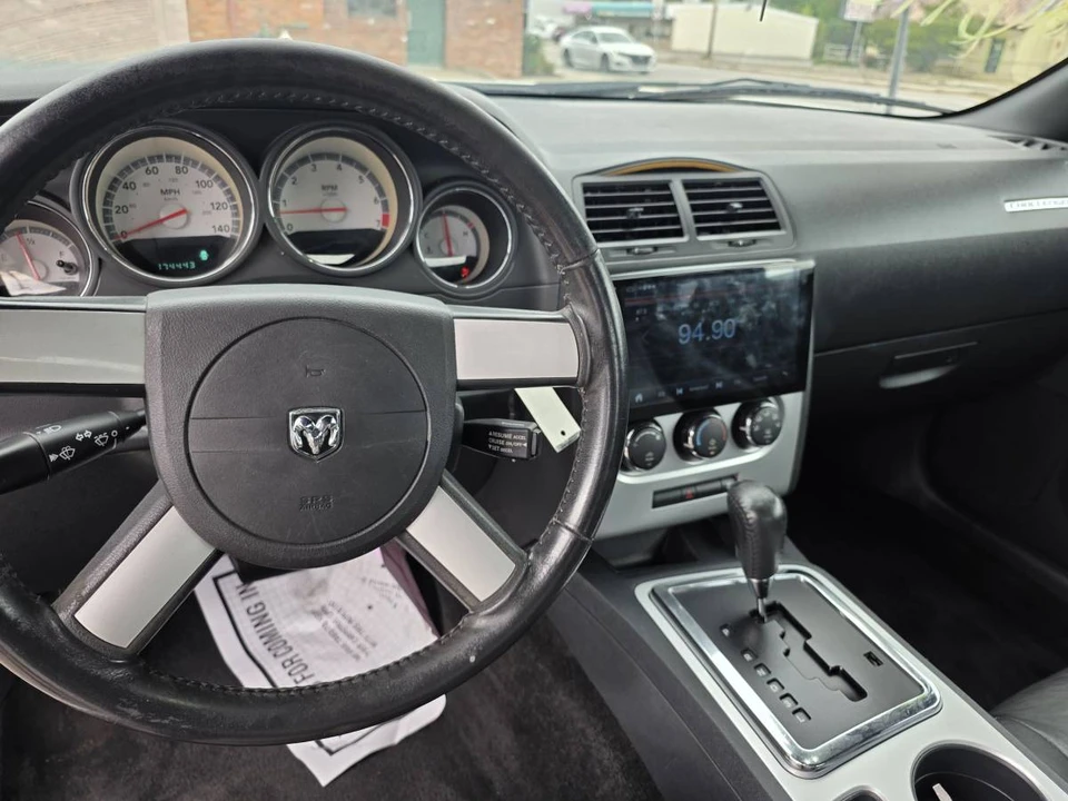 2009 Dodge Challenger 3rd Gen - Image 8 of 9