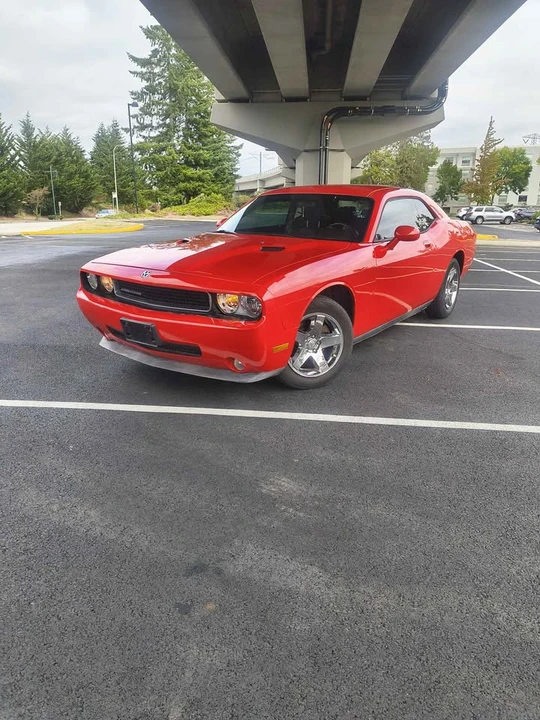 2009 Dodge Challenger 3rd Gen - Image 2 of 4