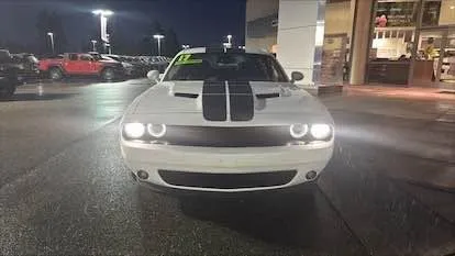 2009 Dodge Challenger SXT Coupe 2D