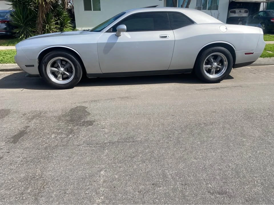 2009 Dodge Challenger 3rd Gen - Image 3 of 8