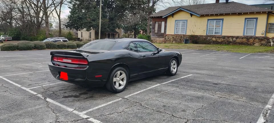 2009 Dodge Challenger 3rd Gen - Image 7 of 13